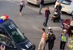 民警爆料被打视频大全,现场惊心动魄，正义与暴力交锋